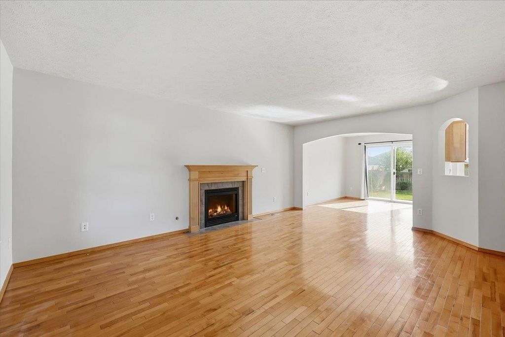 5205 S Altamont Ln, Spokane, WA 99223 photo 4