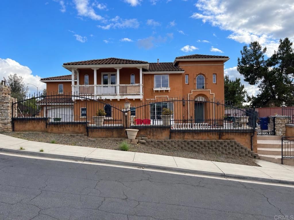303 Amparo Drive, Escondido, CA 92025 — exterior
