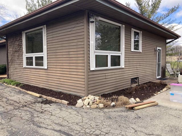 2224 Hwy 51, Stoughton, WI 53589