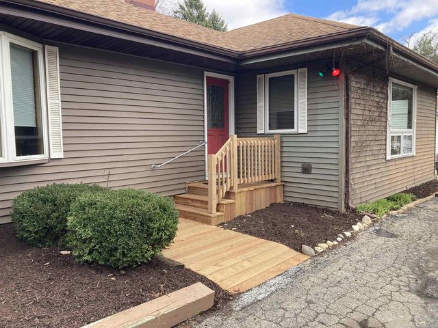 2224 Hwy 51, Stoughton, WI 53589