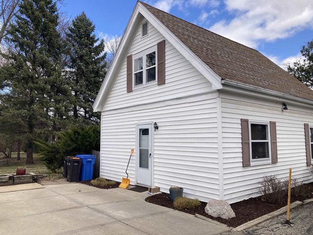 2224 Hwy 51, Stoughton, WI 53589