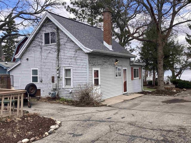 2224 Hwy 51, Stoughton, WI 53589