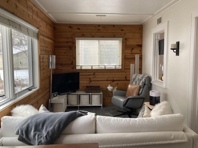 2224 Hwy 51, Stoughton, WI 53589