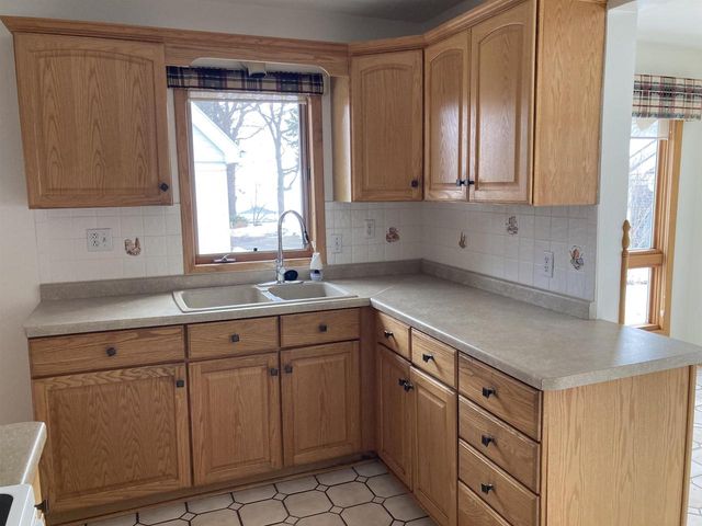 2224 Hwy 51, Stoughton, WI 53589