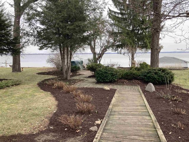 2224 Hwy 51, Stoughton, WI 53589