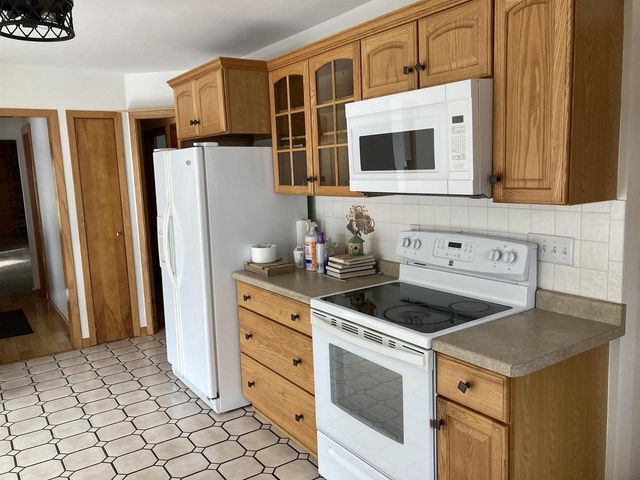 2224 Hwy 51, Stoughton, WI 53589