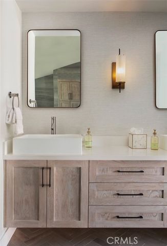 27 North La Senda Drive, Laguna Beach, CA 92651