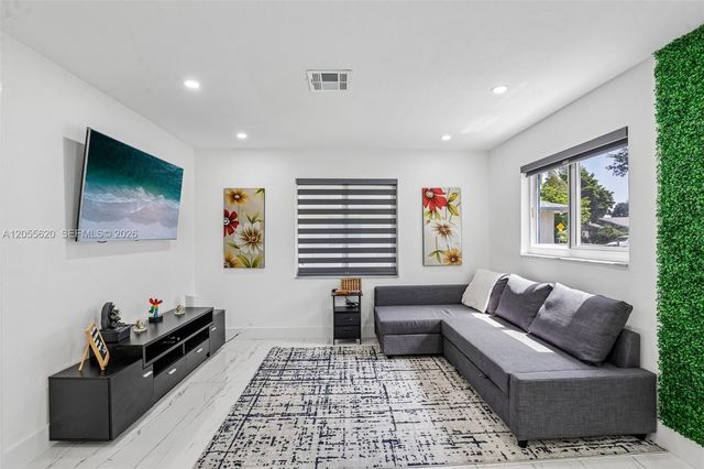 316 N 61st Avenue, Hollywood, FL 33024