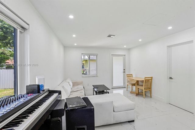 316 N 61st Avenue, Hollywood, FL 33024