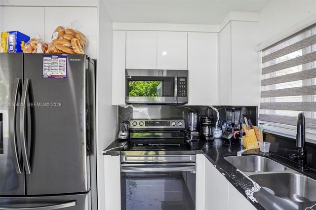 316 N 61st Avenue, Hollywood, FL 33024