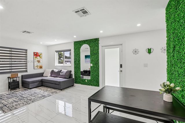 316 N 61st Avenue, Hollywood, FL 33024