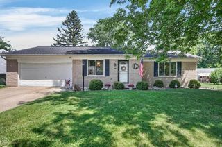 50644 Parsons Drive, Shelby Twp, MI 48317