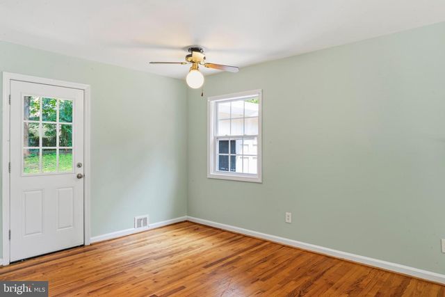 10922 DECATUR DR, Fairfax, VA 22030