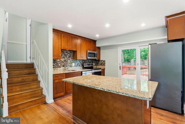 10922 DECATUR DR, Fairfax, VA 22030