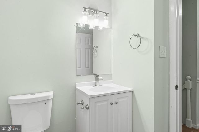 10922 DECATUR DR, Fairfax, VA 22030