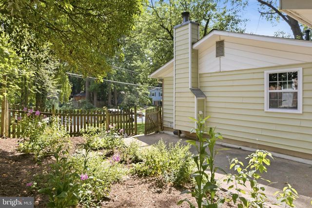 10922 DECATUR DR, Fairfax, VA 22030