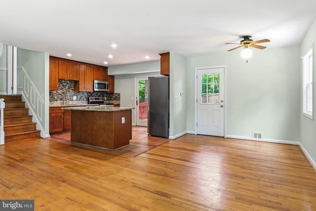 10922 DECATUR DR, Fairfax, VA 22030