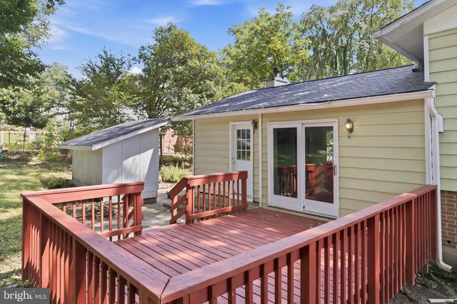 10922 DECATUR DR, Fairfax, VA 22030
