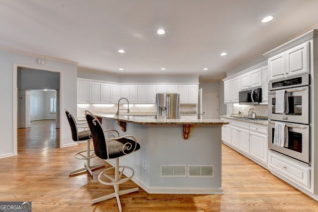 3515 Woodbury Creek Drive, Cumming, GA 30041