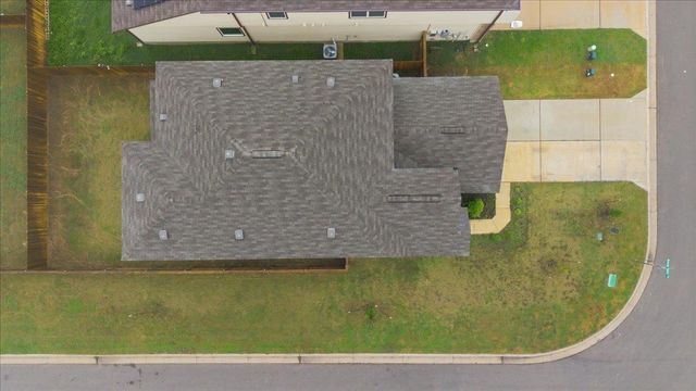 101 Rowdy Yates WAY, Jarrell, TX 76537