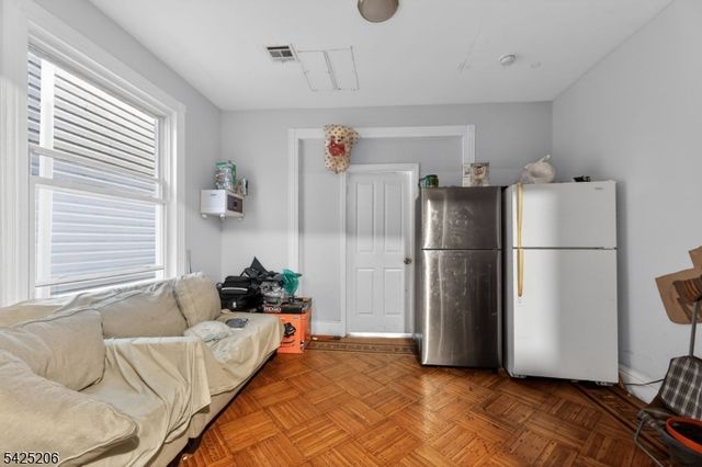 174 Littleton Ave, Newark City, NJ 07103
