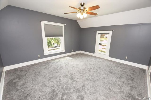 404 N Adelaide Street, Fenton, MI 48430