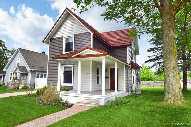 404 N Adelaide Street, Fenton, MI 48430