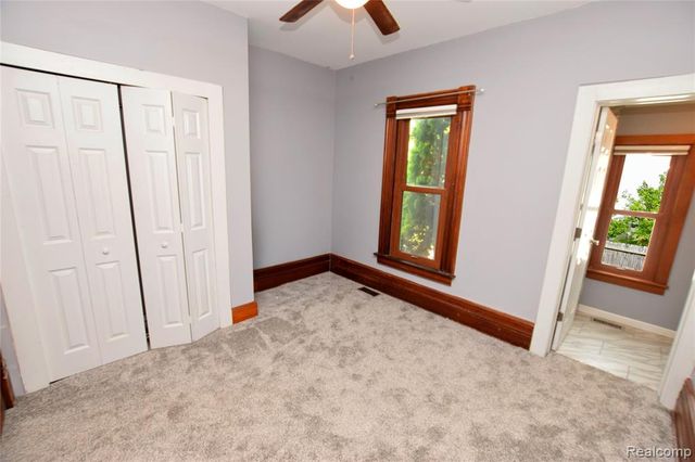 404 N Adelaide Street, Fenton, MI 48430