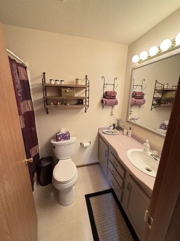 N115W21122 Brookside Circle, Germantown, WI 53022