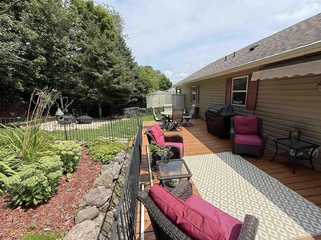 N115W21122 Brookside Circle, Germantown, WI 53022