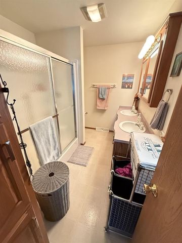 N115W21122 Brookside Circle, Germantown, WI 53022