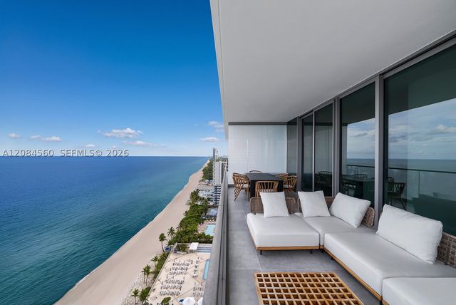 2000 S Ocean Dr 19A, Hallandale Beach, FL 33009
