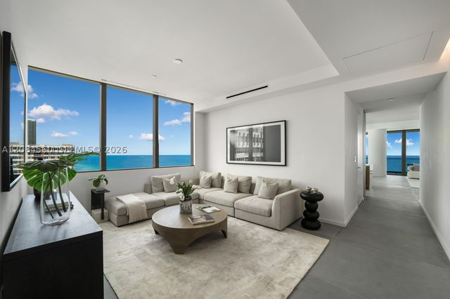 2000 S Ocean Dr 19A, Hallandale Beach, FL 33009