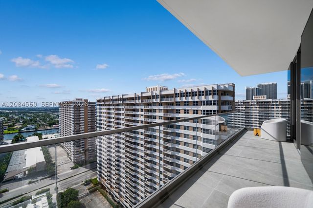 2000 S Ocean Dr 19A, Hallandale Beach, FL 33009