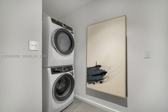 2000 S Ocean Dr 19A, Hallandale Beach, FL 33009
