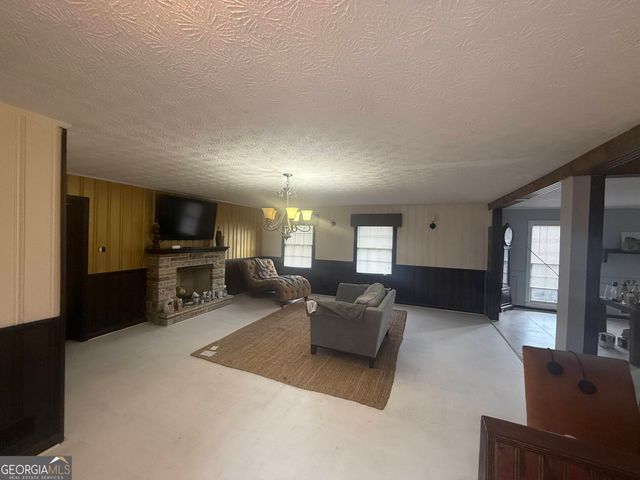 3861 Newnan Road, Griffin, GA 30223