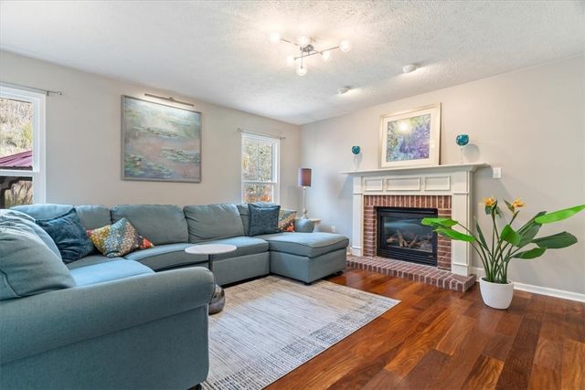 216 Lori Rd, Richland, PA 15044