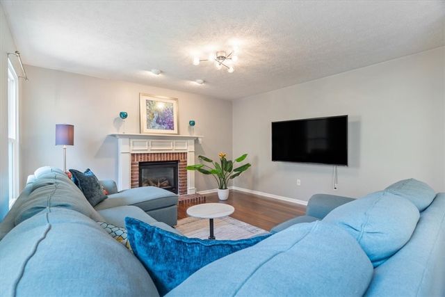 216 Lori Rd, Richland, PA 15044