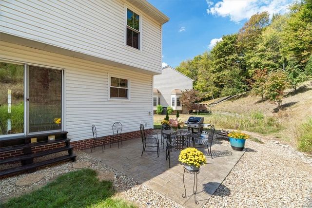 216 Lori Rd, Richland, PA 15044