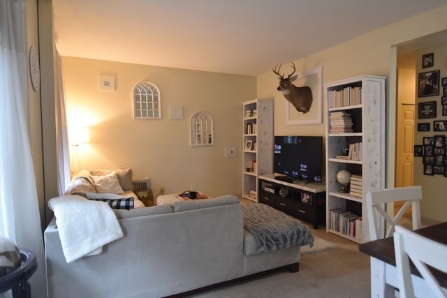 5 Royce Rd 6, Boston, MA 02134