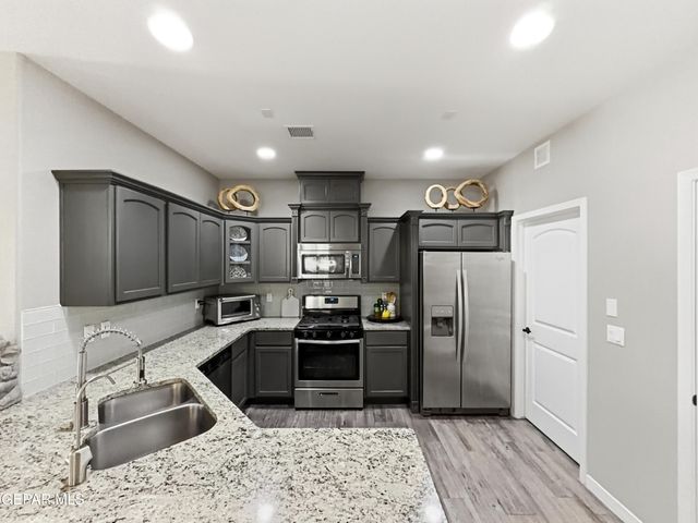 13553 HAZLEWOOD Street, Horizon City, TX 79928