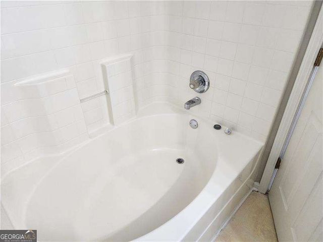 6129 Brookechase Lane, Norcross, GA 30093