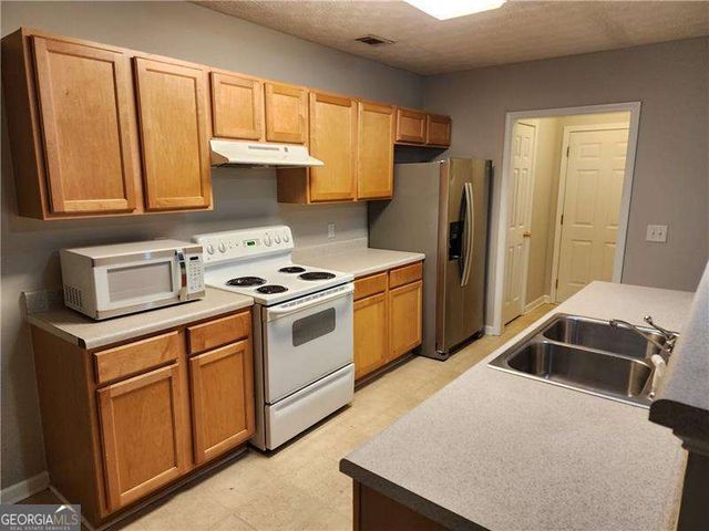 6129 Brookechase Lane, Norcross, GA 30093