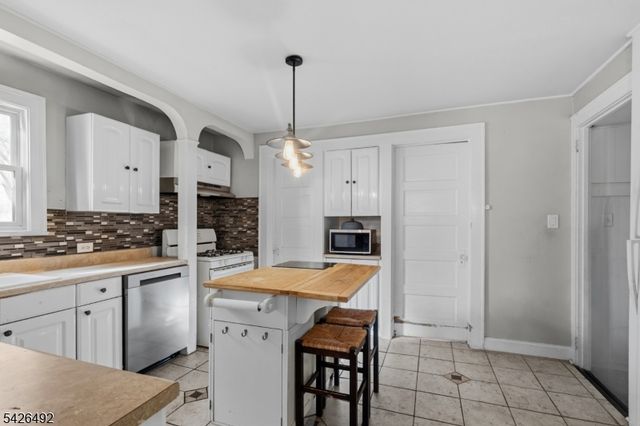 59 W Passaic St, Maywood Boro, NJ 07607