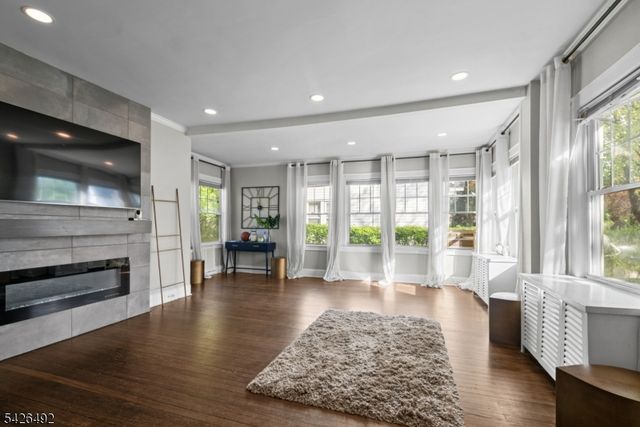 59 W Passaic St, Maywood Boro, NJ 07607