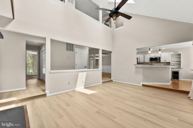 21291 SMOKEHOUSE CT, Ashburn, VA 20147