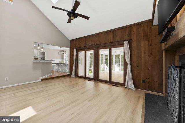 21291 SMOKEHOUSE CT, Ashburn, VA 20147