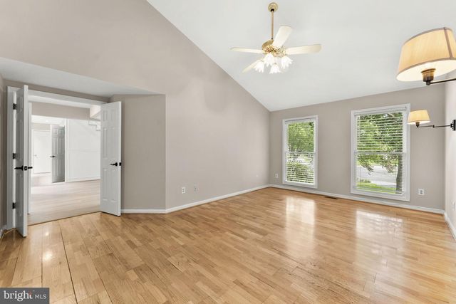 21291 SMOKEHOUSE CT, Ashburn, VA 20147