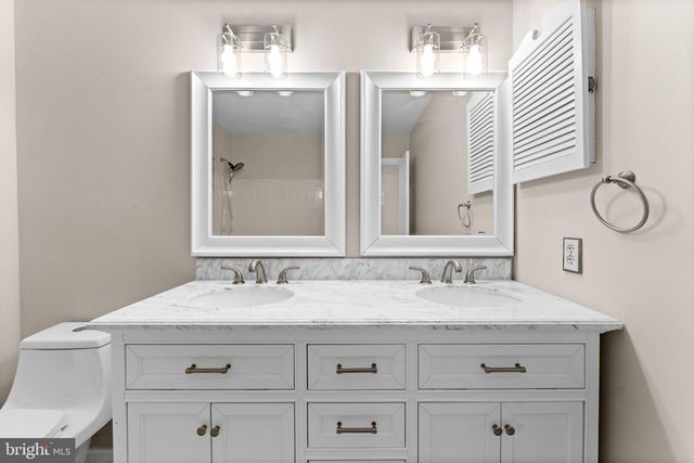 21291 SMOKEHOUSE CT, Ashburn, VA 20147
