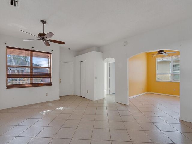 1008 NW Tuscany Drive, Port St. Lucie, FL 34986